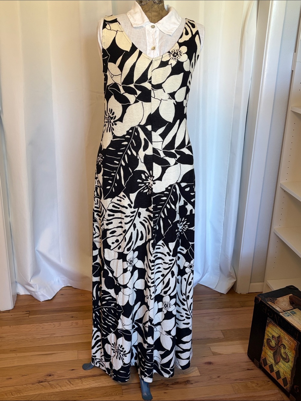 Tommy Bahama black and cream tropical maxi dress linen stretch medium